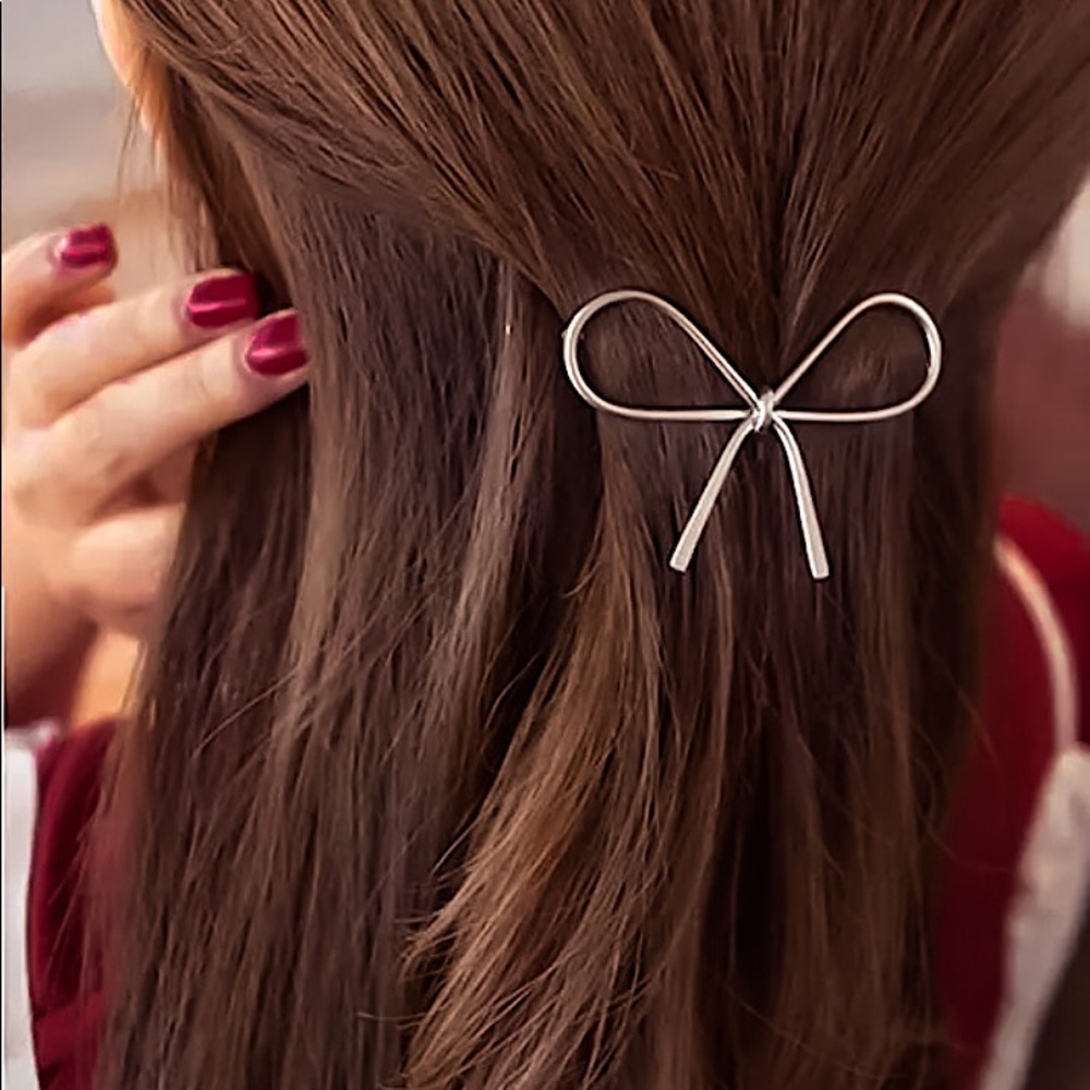 ⚜️[𝟯/$𝟭𝟴]⚜️Silver Bow Simple Metal Barrette NEW - Picture 3 of 8